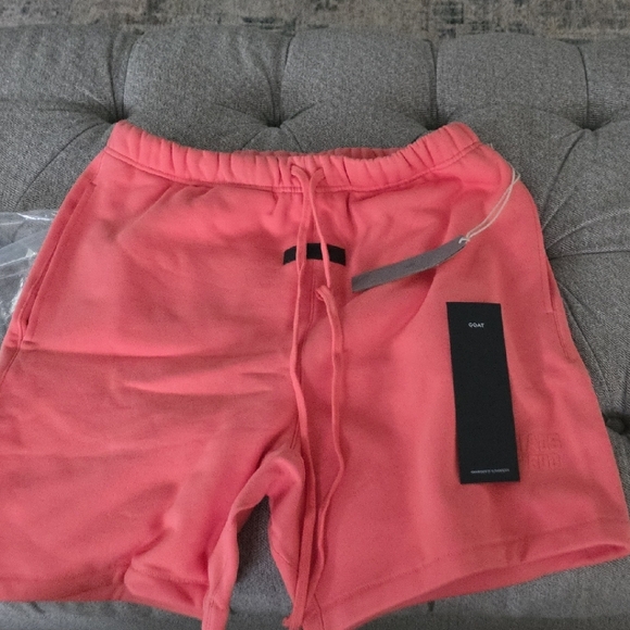 Men's Medium Essentials Coral Athletic Shorts - Picture 1 of 4
